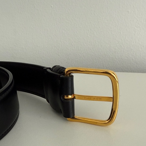 THE ROW Classic Calf Leather Belt Black with Gold Buckle - Picture 2 of 6